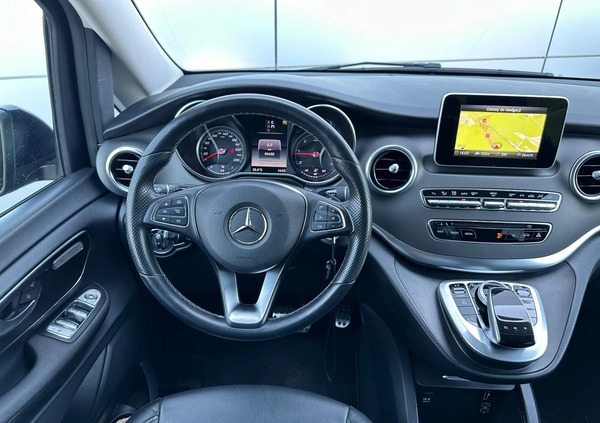 Mercedes-Benz Klasa V cena 189900 przebieg: 96430, rok produkcji 2018 z Mikołajki małe 56
